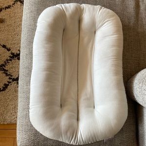 Snuggle Me Organic Infant lounger